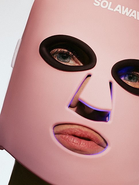 Solawave Wrinkle Acne Clearing Light Therapy Mask