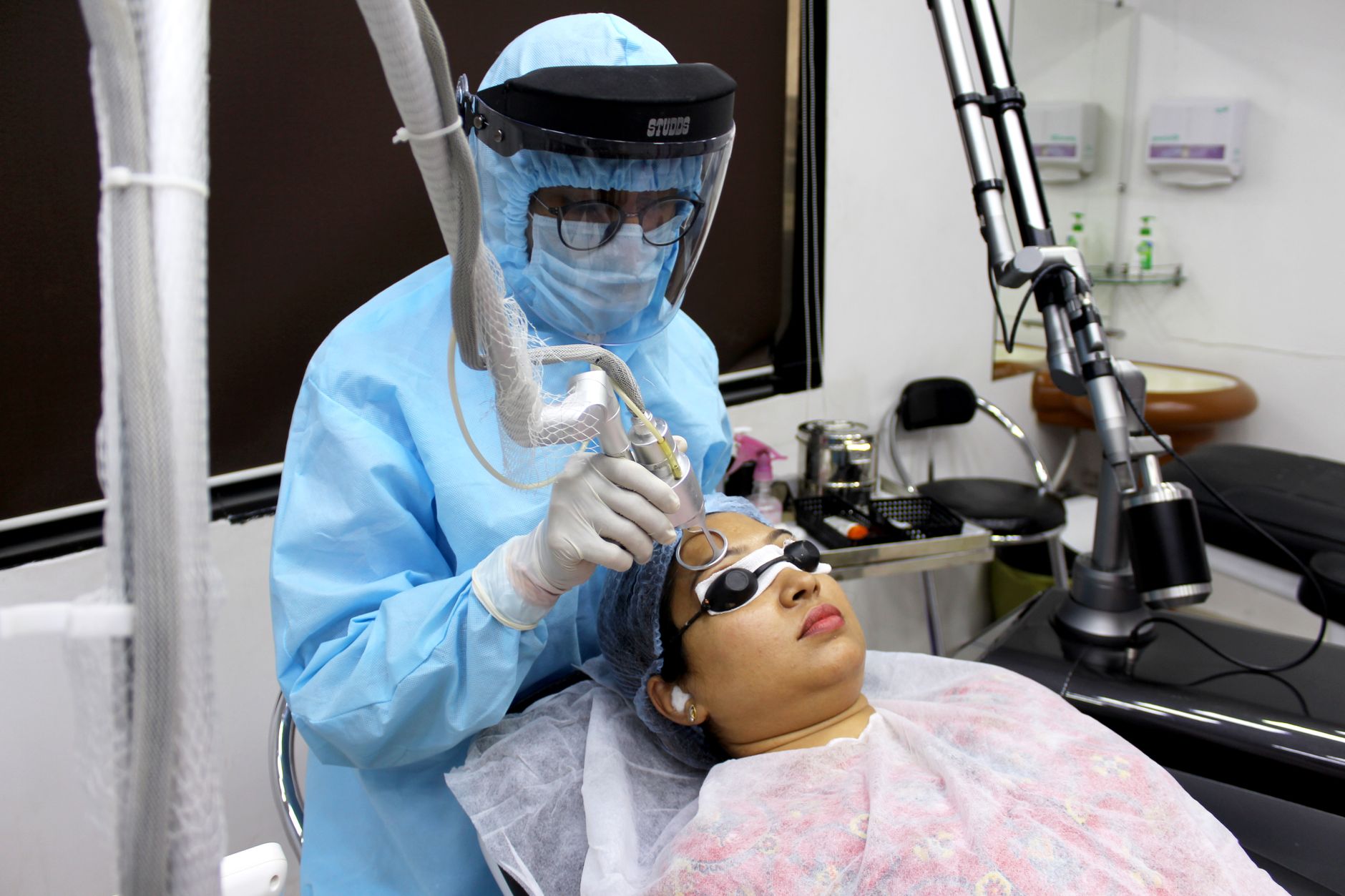 blue light therapy acne device
